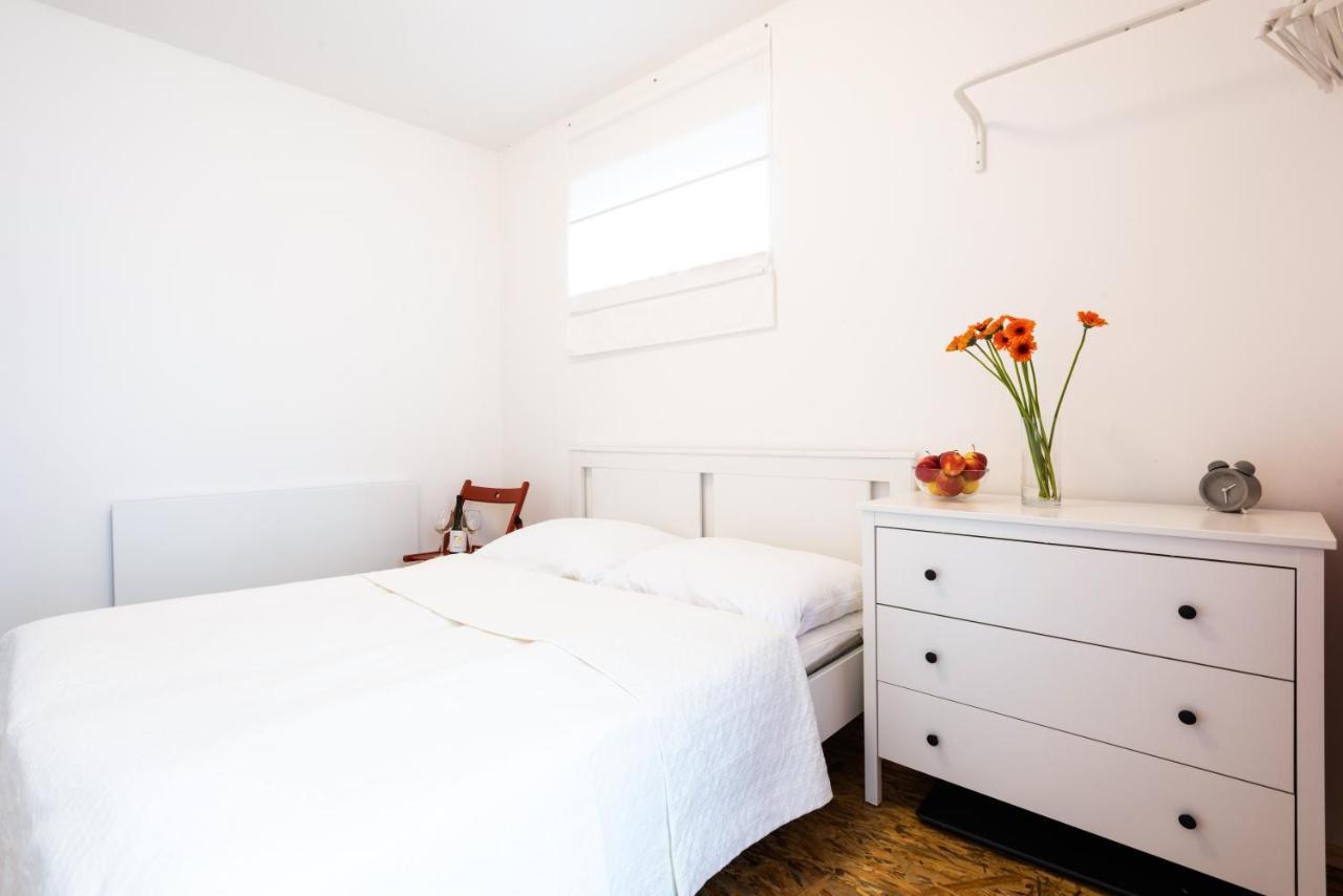 Guesthouse Slavia - apartmány s vinným sklípkem Mikulov Exteriér fotografie