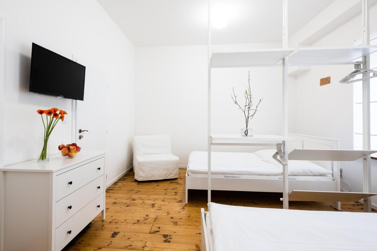 Guesthouse Slavia - apartmány s vinným sklípkem Mikulov Exteriér fotografie