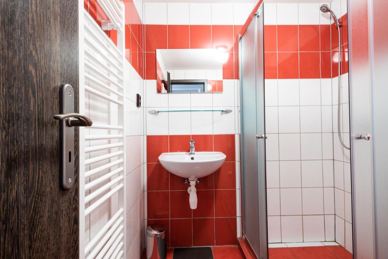 Guesthouse Slavia - apartmány s vinným sklípkem Mikulov Exteriér fotografie