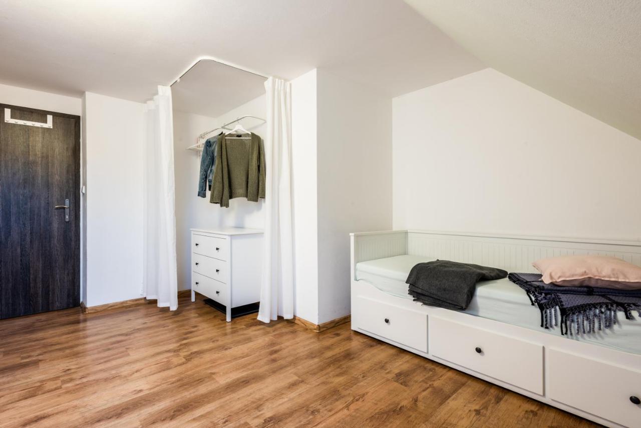 Guesthouse Slavia - apartmány s vinným sklípkem Mikulov Exteriér fotografie