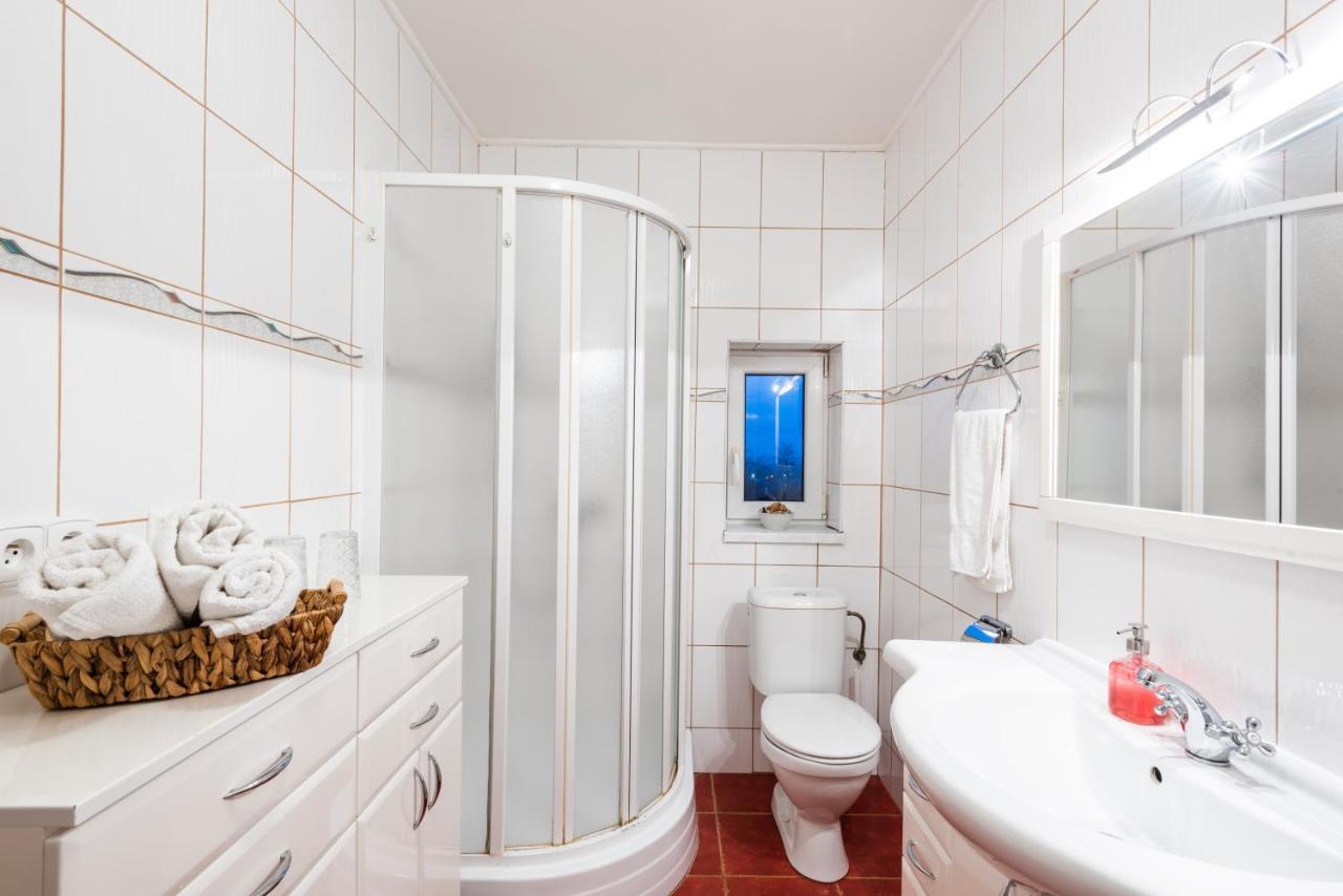 Guesthouse Slavia - apartmány s vinným sklípkem Mikulov Exteriér fotografie