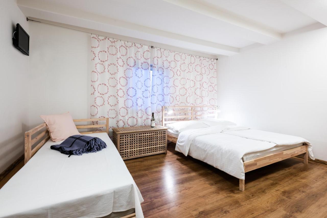 Guesthouse Slavia - apartmány s vinným sklípkem Mikulov Exteriér fotografie